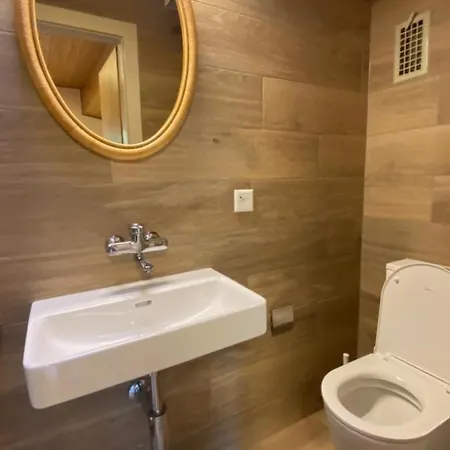 5min. From The Slopes Crans-montana, 2 Bedrooms, Covered Parking Lägenhet